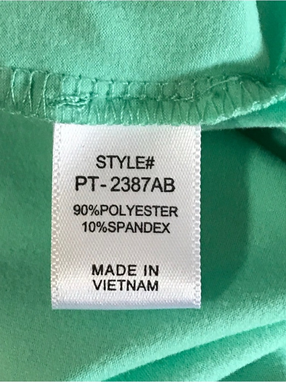 BN Zenana Outfitters Sleeveless Draped V-Neck Surplice Tank Top - Picture 7 of 8